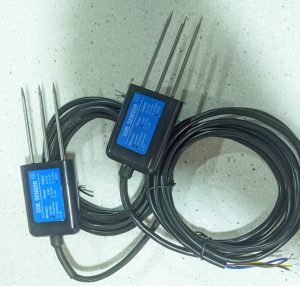 CWT TH-S moisture and temperature soil sensors